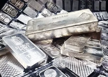 Silver Futures Vs Silver Spot: What Is The Difference?