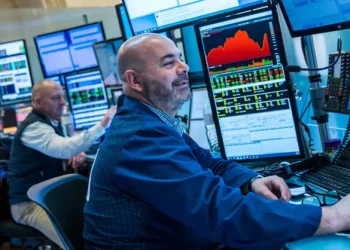 U.S. Stock Futures Fell Amid Economic Data Anticipation