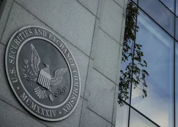 SEC Nears Approval of Dual-Share Class Funds